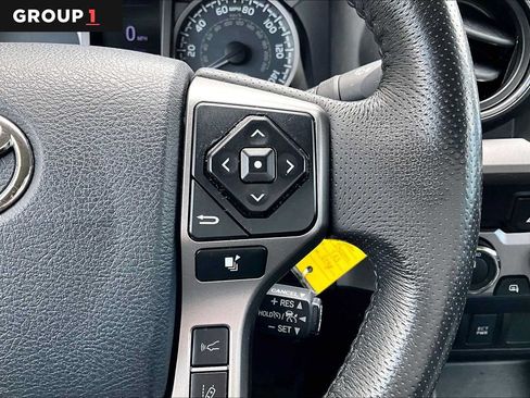 Used 2019 Toyota Tacoma SR5 AWD/4WD image 25