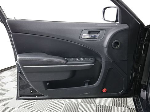 Used 2013 Dodge Charger SXT Plus image 12