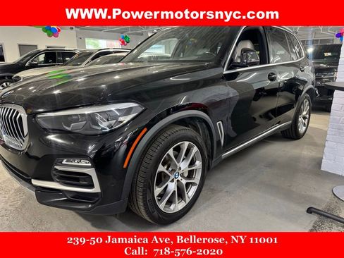 Used 2019 BMW X5 xDrive40i w/ Premium Package 2 AWD/4WD image 1