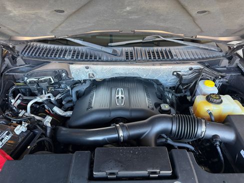 Used 2016 Lincoln Navigator L Reserve image 20