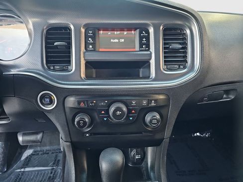 Used 2014 Dodge Charger SE image 13