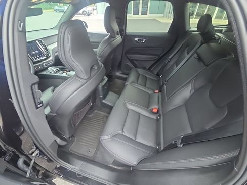 Used 2025 Volvo XC60 T8 Ultra w/ Climate Package AWD/4WD image 8