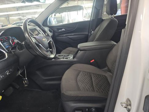 Used 2020 Chevrolet Equinox LT FWD image 41