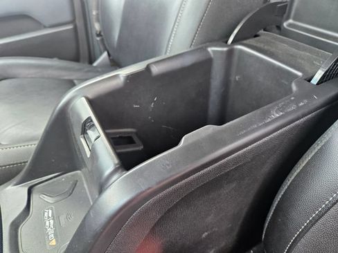 Used 2019 Chevrolet Colorado Z71 AWD/4WD image 26