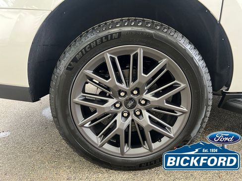 New 2026 Ford Expedition Max Platinum AWD/4WD image 22