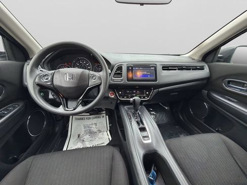 Used 2018 Honda HR-V EX image 31