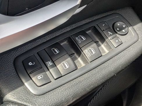 Used 2021 RAM 1500 Big Horn RWD image 25