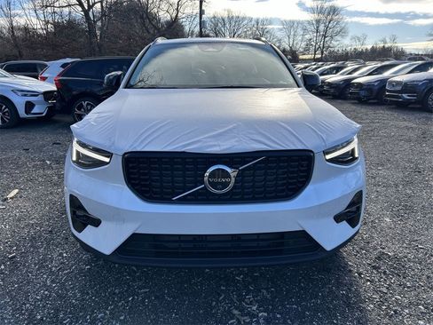 New 2025 Volvo XC40 B5 Plus w/ Protection Package Premier image 3
