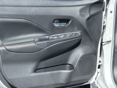 New 2025 Nissan Versa SR w/ Trunk Package image 23