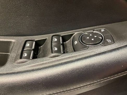 Used 2022 Ford Edge SEL image 48