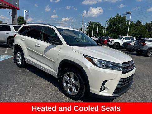 Used 2018 Toyota Highlander Limited AWD/4WD image 9
