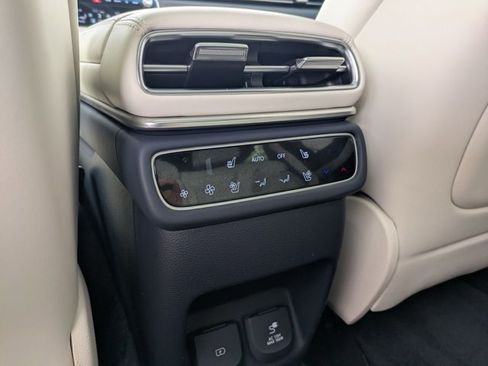Used 2025 Genesis GV80 3.5T Prestige AWD/4WD image 20