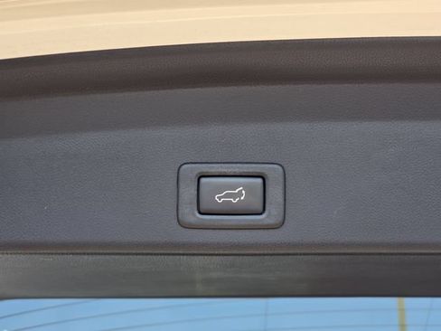 Used 2019 Subaru Ascent Touring AWD/4WD image 35