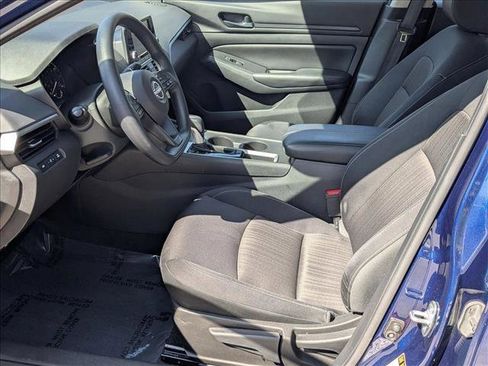 Used 2024 Nissan Altima 2.5 S FWD image 15