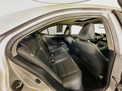 Used 2016 Lexus IS 300 AWD image 29