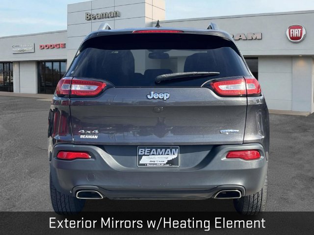 Used 2016 Jeep Cherokee Latitude w/ Cold Weather Group AWD/4WD image 6