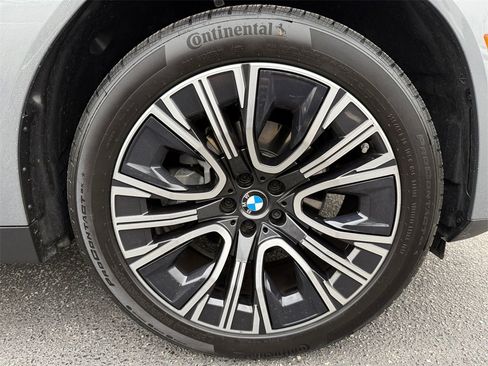 Used 2025 BMW X3 xDrive30i w/ Premium Package image 18