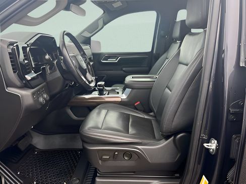 Used 2022 Chevrolet Silverado 1500 RST AWD/4WD image 8