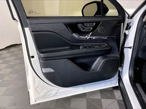 Used 2026 Lincoln Corsair Premiere FWD image 23