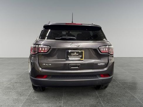 Used 2022 Jeep Compass Latitude image 23