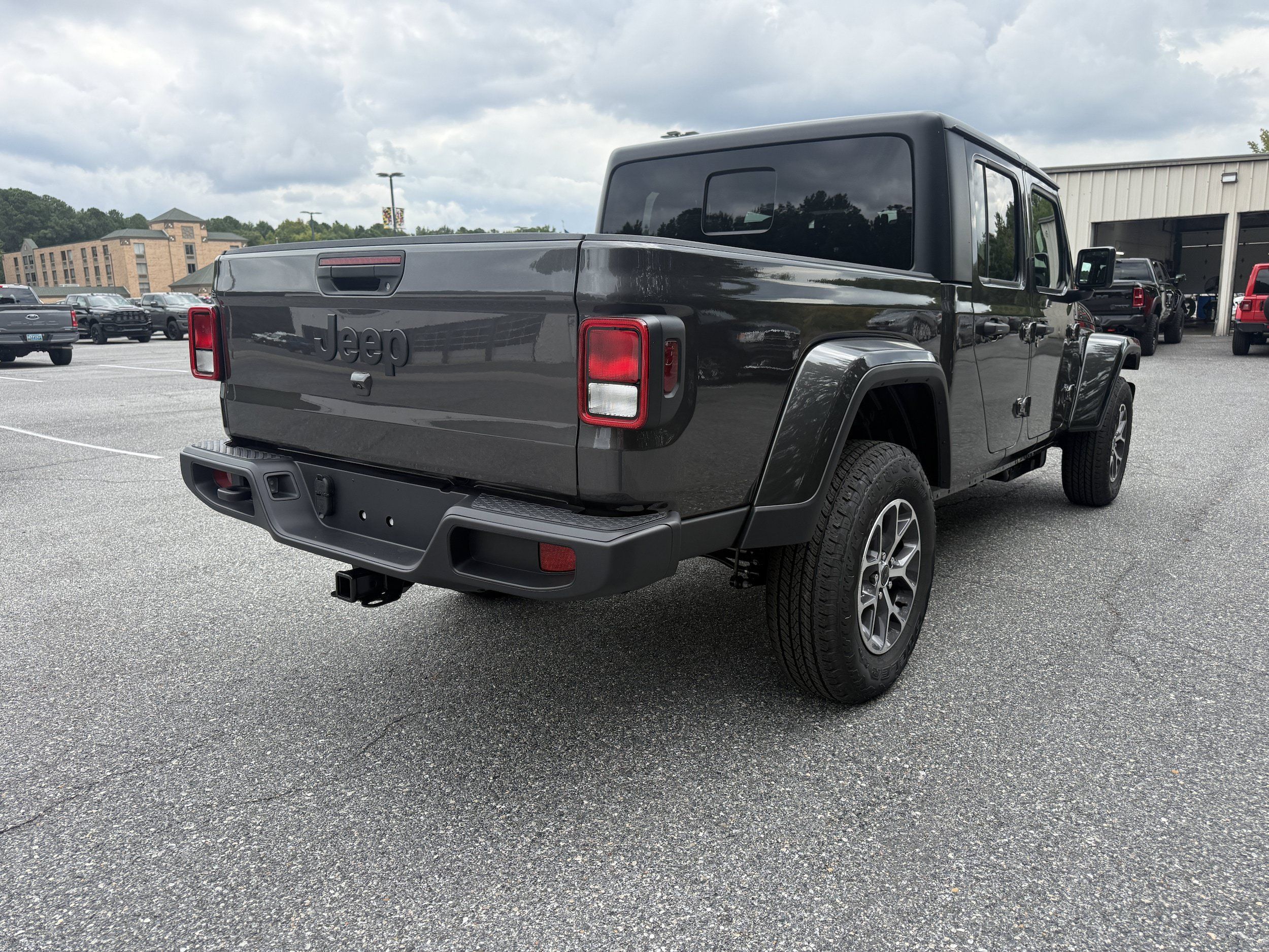 New 2027 Jeep Gladiator Sport AWD/4WD image 8