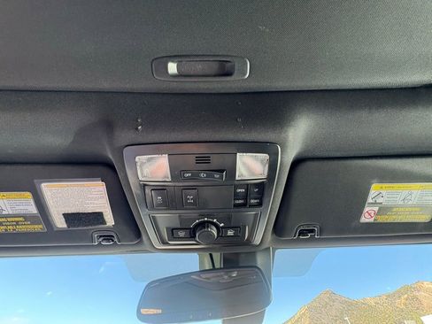 Used 2019 Toyota Tacoma TRD Off-Road image 23