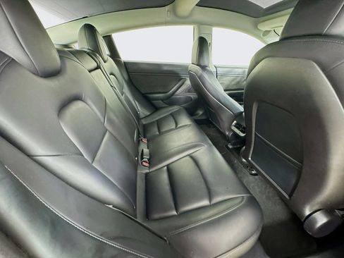 Used 2018 Tesla Model 3 Long Range RWD image 32