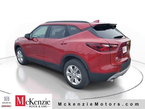 Used 2021 Chevrolet Blazer LT FWD image 3