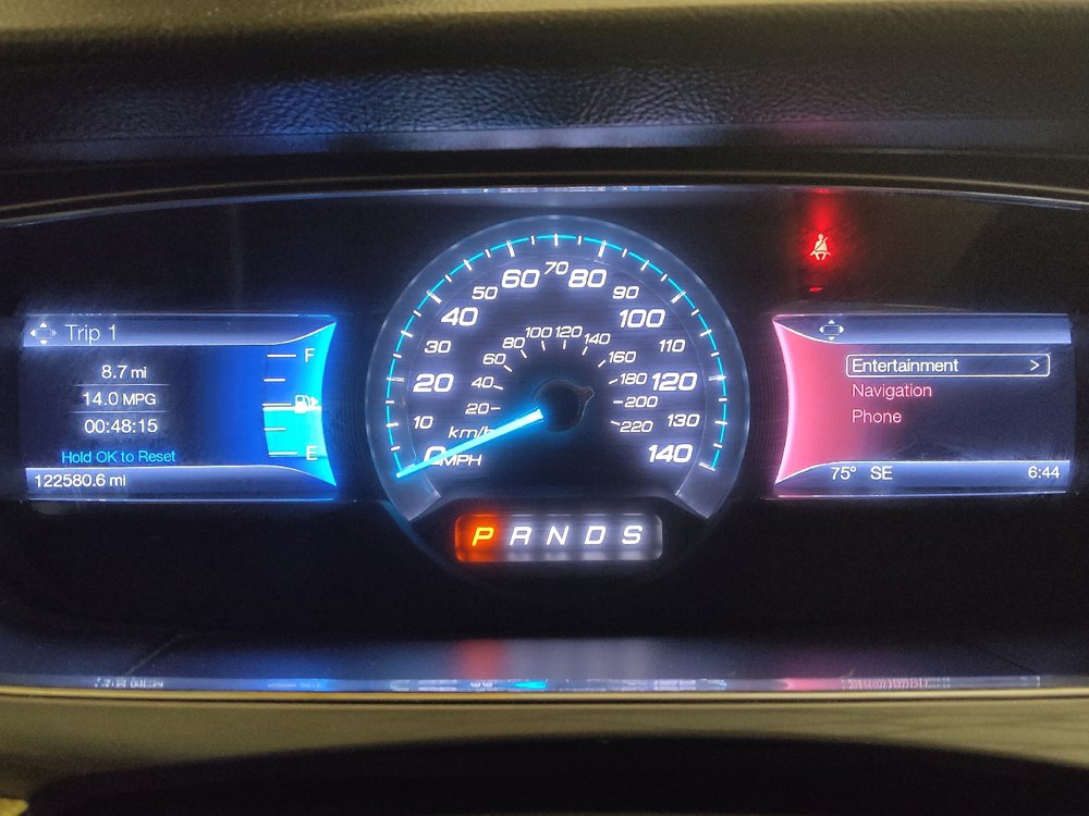 Used 2016 Ford Taurus SEL w/ Equipment Group 201A FWD image 23
