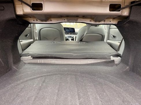 Used 2024 Hyundai Elantra SEL FWD image 33
