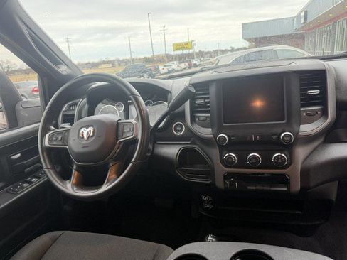 Used 2024 RAM 2500 Tradesman w/ Chrome Appearance Group image 7