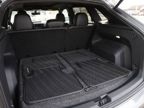 Used 2022 Volkswagen Atlas Cross Sport SE image 5