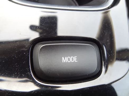 Used 2023 Buick Envision Essence w/ Sport Touring Package FWD image 38