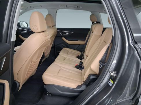New 2026 Audi Q7 Premium image 13