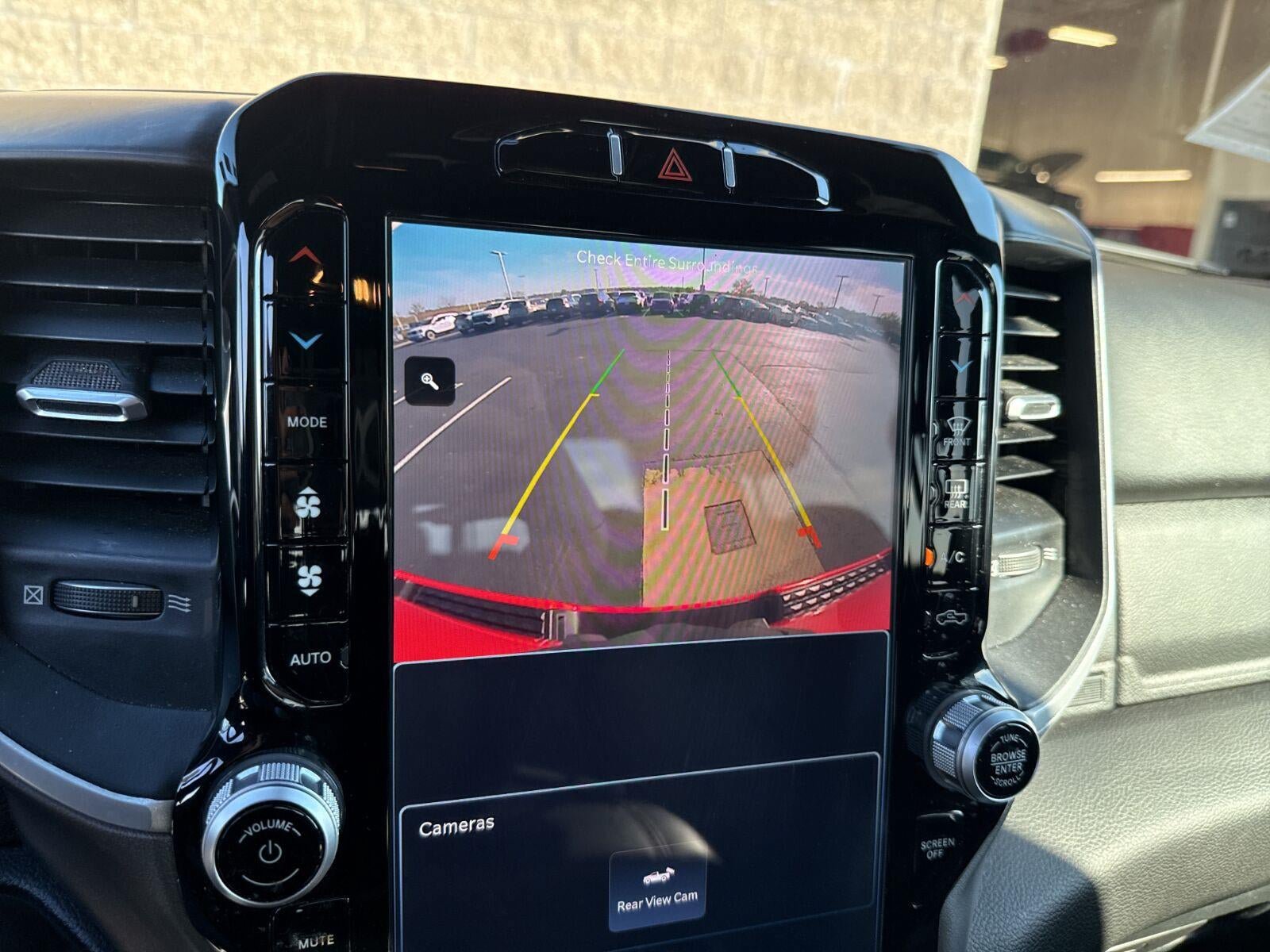 Used 2023 RAM 1500 Big Horn AWD/4WD image 15