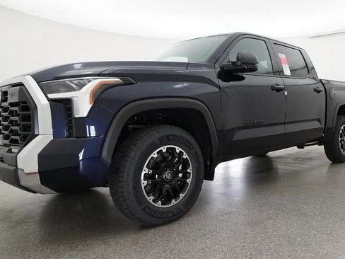 New 2026 Toyota Tundra SR5 AWD/4WD image 17
