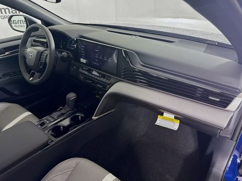 New 2026 Toyota Camry SE image 28