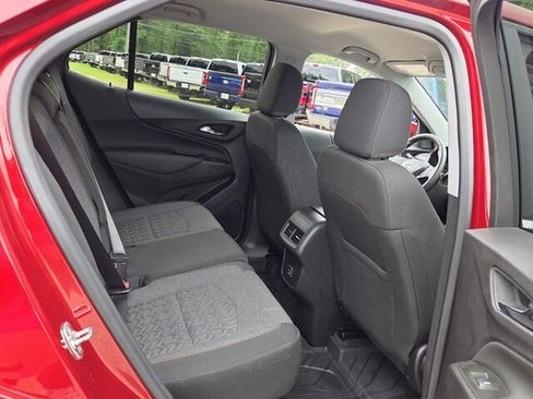 Used 2024 Chevrolet Equinox LT w/ LPO, Floor Liner Package FWD image 15