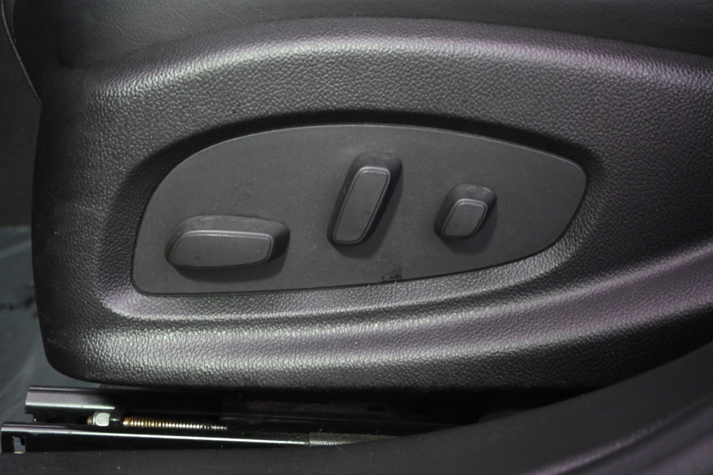 Used 2016 Buick LaCrosse Leather FWD image 14