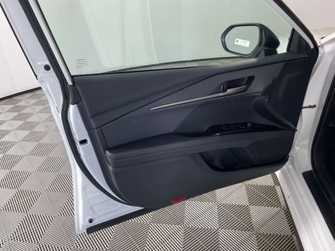 New 2026 Toyota Camry Hybrid w/ Convenience Package AWD/4WD image 5