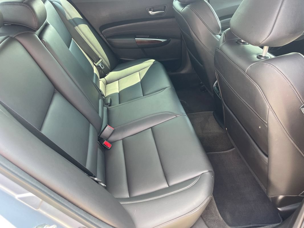 Used 2016 Acura TLX FWD image 14