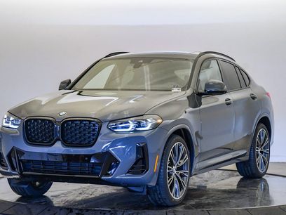 New 2025 BMW X4 xDrive30i w/ Premium Package