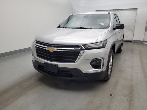 Used 2022 Chevrolet Traverse LS FWD image 15