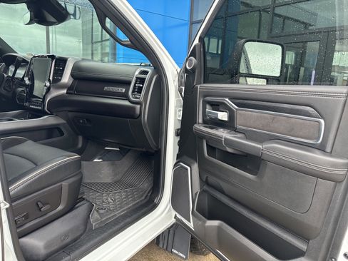 Used 2024 RAM 3500 Laramie w/ Night Edition AWD/4WD image 18