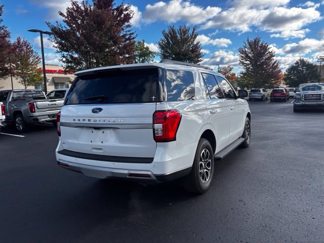 Used 2024 Ford Expedition XLT AWD/4WD image 6