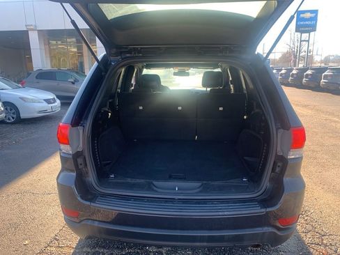 Used 2015 Jeep Grand Cherokee Laredo w/ Quick Order Package 23E image 13