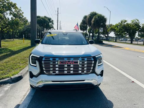 Used 2026 GMC Terrain Denali AWD/4WD image 8