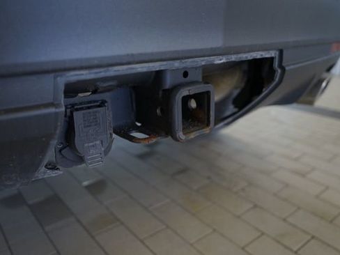 Used 2019 Cadillac XT5 Luxury w/ Trailering Package AWD/4WD image 14