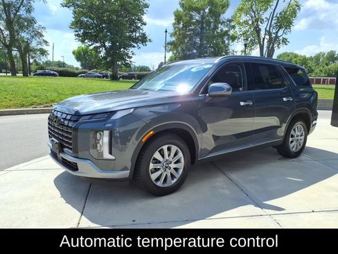 Used 2025 Hyundai Palisade SEL AWD/4WD image 3