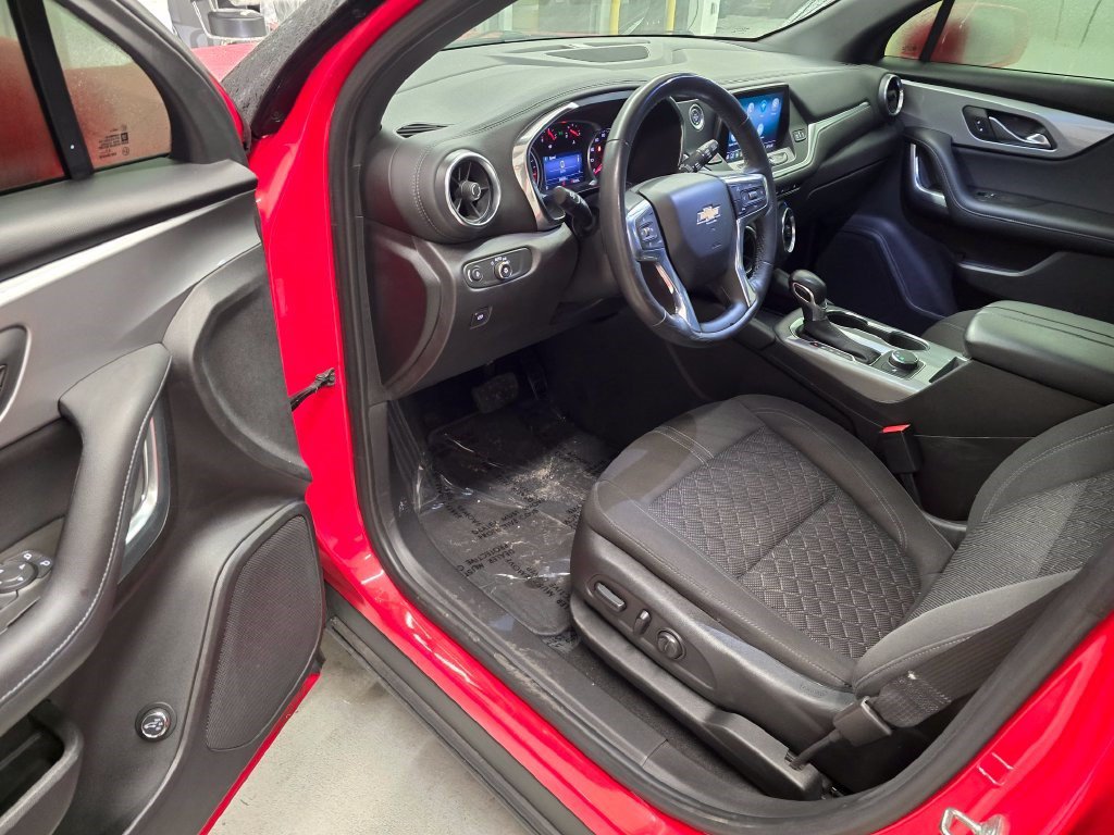 Used 2020 Chevrolet Blazer LT FWD image 15